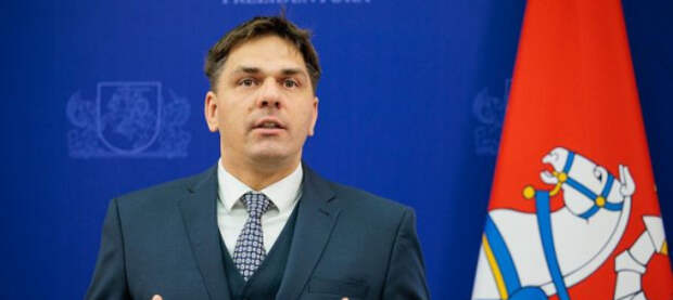 Министр культуры Литвы не смог ответить, чей Крым, и  был отправлен в отставку