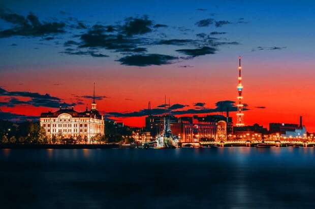 В Петербурге вернувшегося с СВО бойца убил любовник жены, жившей на его деньги