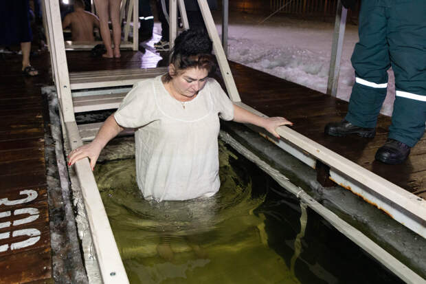 Роспотребнадзор проверяет качество воды в местах Крещенских купаний в Тульской области