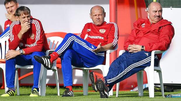 Два бывших помощника Черчесова подписали контракт с казахстанским «Тоболом»