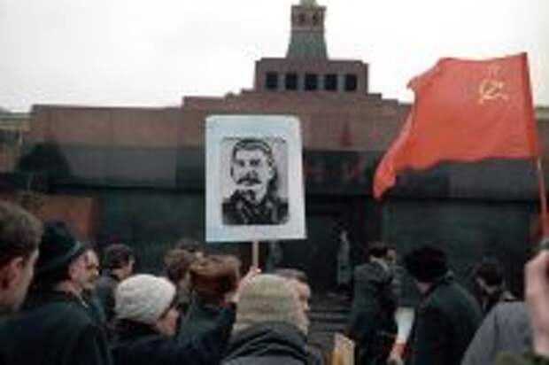 Хоть Сталина вон выноси. Чем обернулись «вторые похороны» вождя?