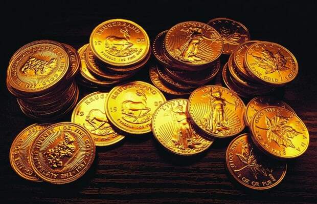 Обнаружены в сейфе: золотые монеты.