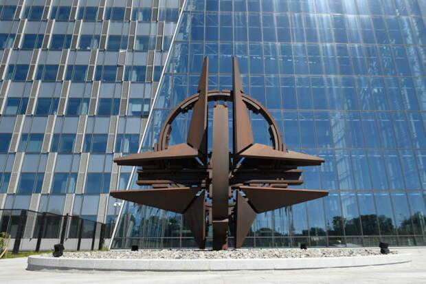 НАТО решительно настроено найти угрозы и проблемы, чтобы оправдать свое существование