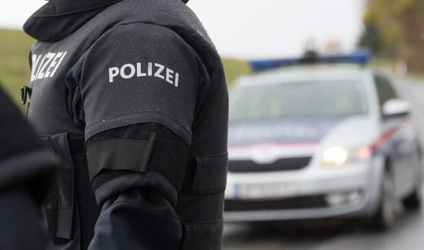 Пилот потерпел крушение на самолете на глазах у своей дочери