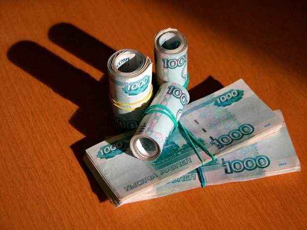 Ежегодный объем "серых" зарплат в России оценили в 10 триллионов рублей
