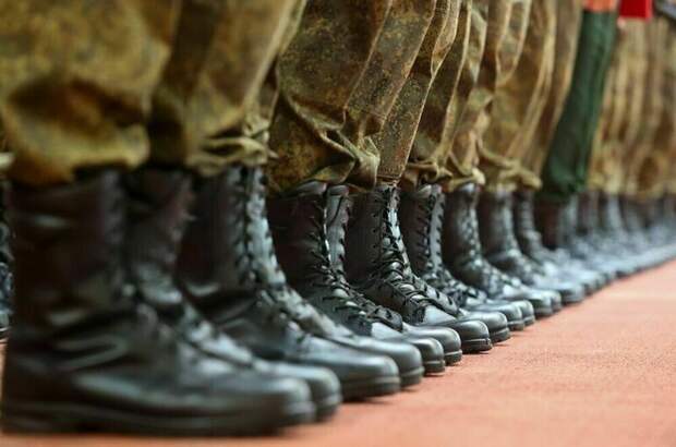 Мантуров: Больше 90% раненых российских военных удается вернуть в строй