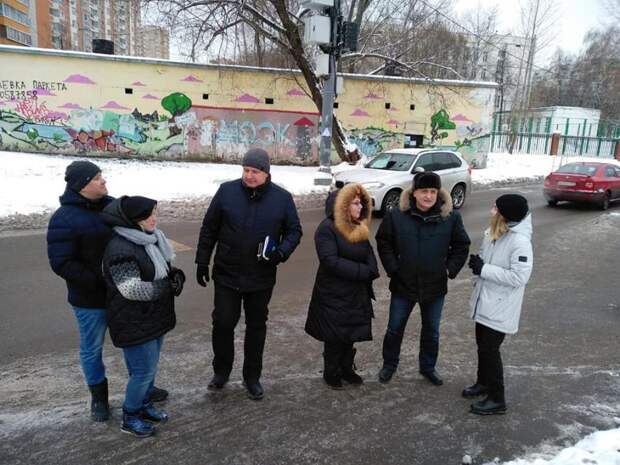 Старые граффити на Петрозаводской. Фото: facebook.com/KolViktor