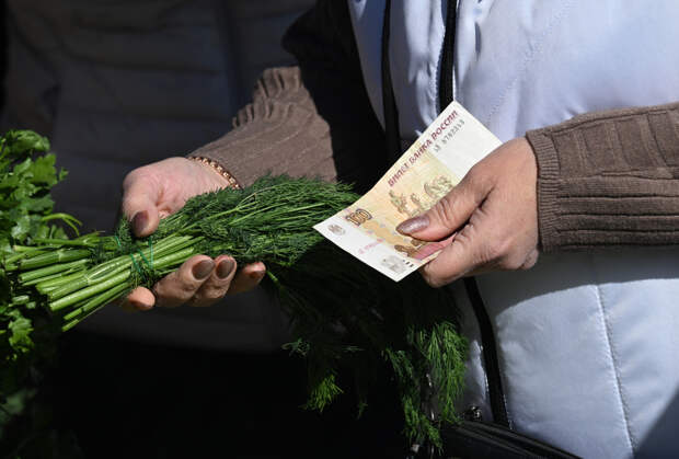 Оплата наличными стала вновь набирать популярность в России