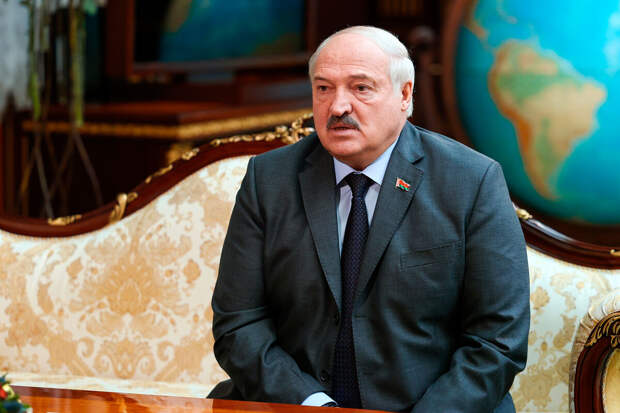 Президент Белоруссии Лукашенко сменил министров информации и труда