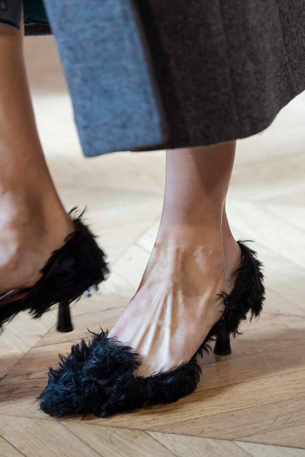 25 самых необычных пар обуви на Неделе моды в Париже