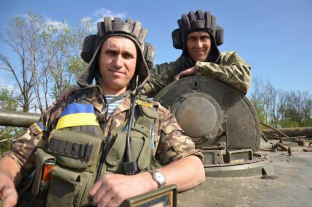 Украинцев агитируют воевать в НАТО платежками за горячую воду