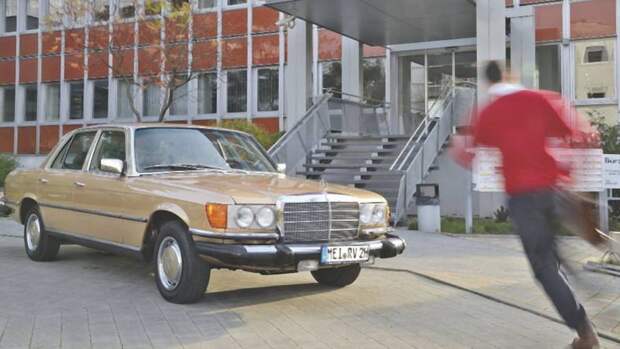 Pierwszy luksusowy turbodiesel-Mercedes 300 SD