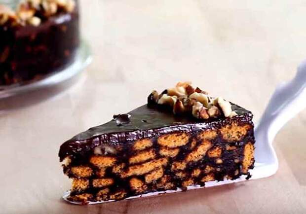 Для разных десертов требуется своя консистенция глазури. /Фото: recept.ua Для разных десертов требуется своя консистенция глазури. /Фото: recept.ua