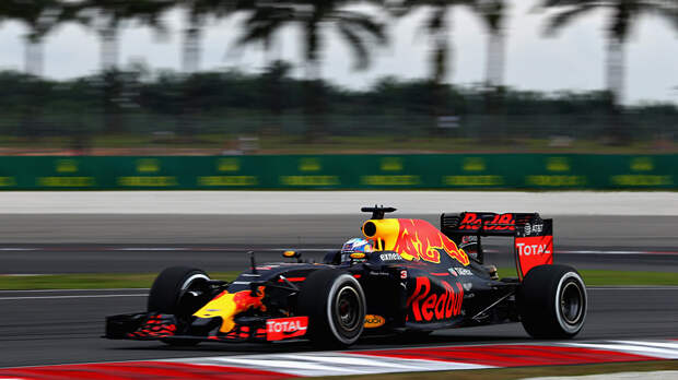 Команда Red Bull сделала дубль на Гран-при Малайзии