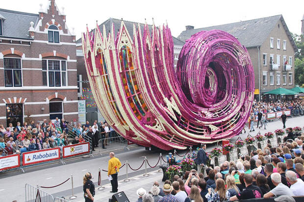 flower-sculpture-parade-corso-zundert-2016-netherlands-3