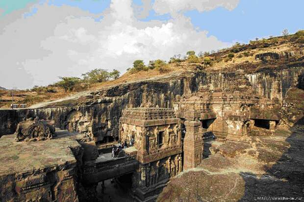 Храм Кайласанатха – Кайласа (Кайлаша). Храм в скале.