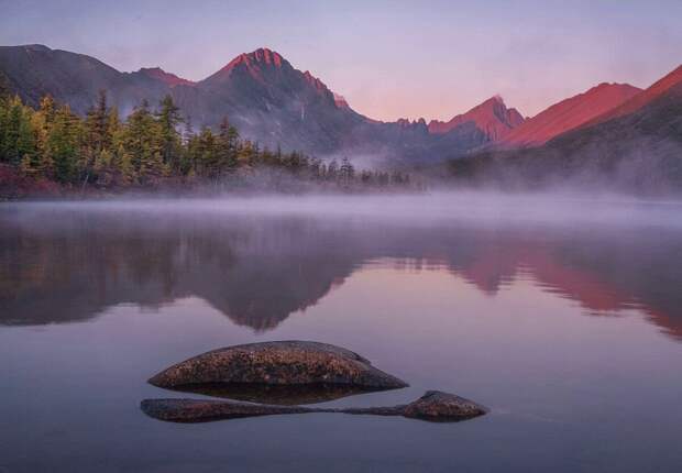 Озеро Джека Лондона на закате/ © travelask.ru