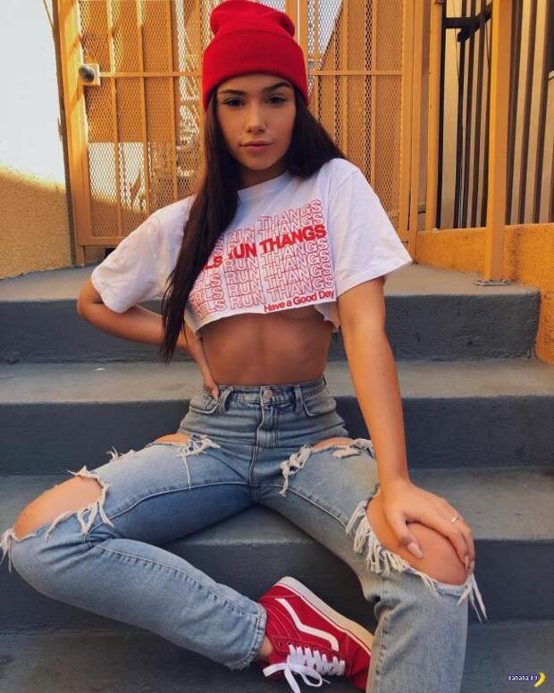 Полный Underboob! - 51 Полный Underboob! - 51