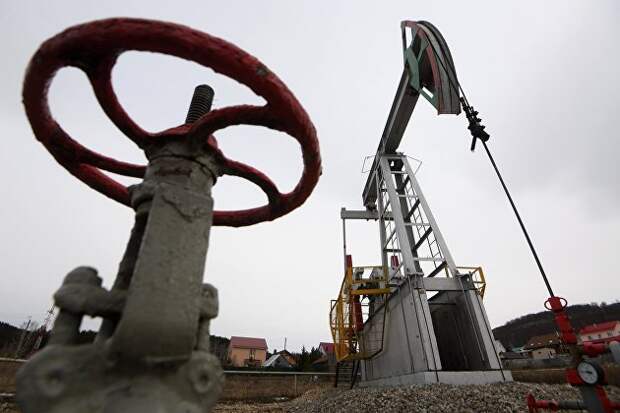 Нефть продолжает расти на увеличении спроса на топливо