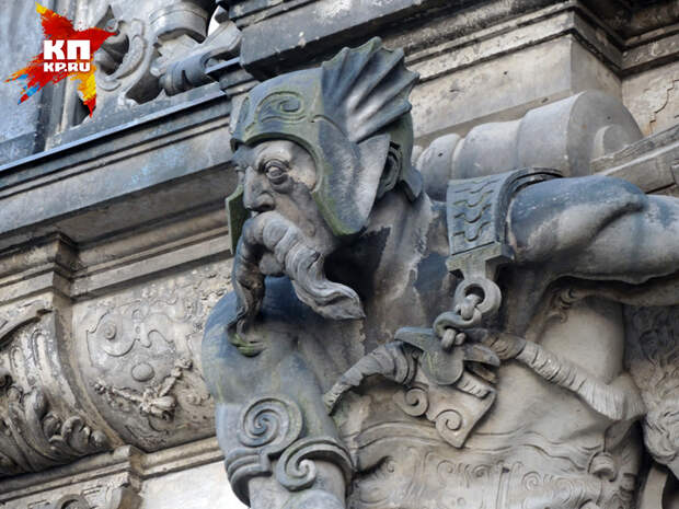 Вот так грозно выглядели предки немцев (скульптура в Дрездене).