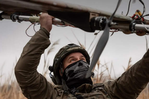 Зеленский ударил по Крыму: массированная атака на российский полуостров