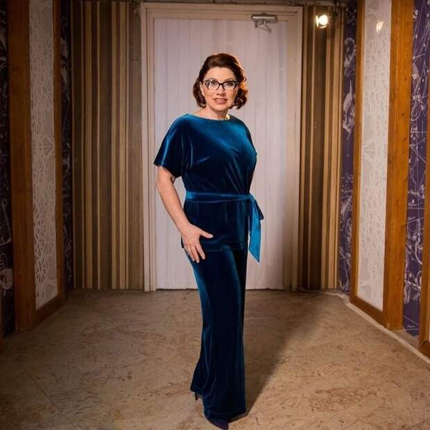 Syabitova Когда нет камер: как одеваются ведущие Первого канала в обычной жизни