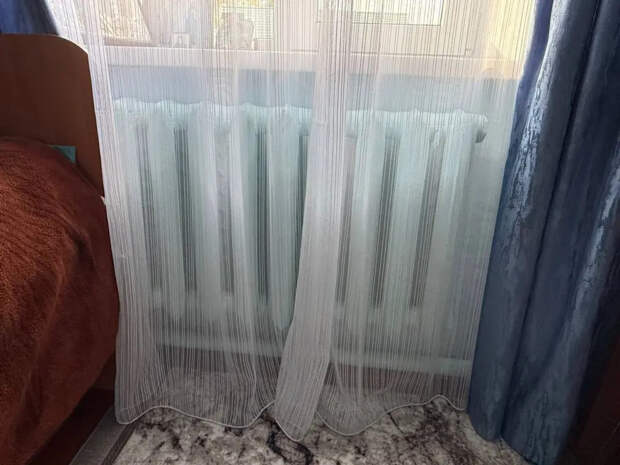 Пшикнула на шторы — и пыль не садится 5 дней: делюсь лайфхаком