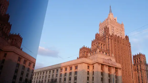 В МИД России рассказали о работе с партнёрами для снижения доли доллара в расчётах