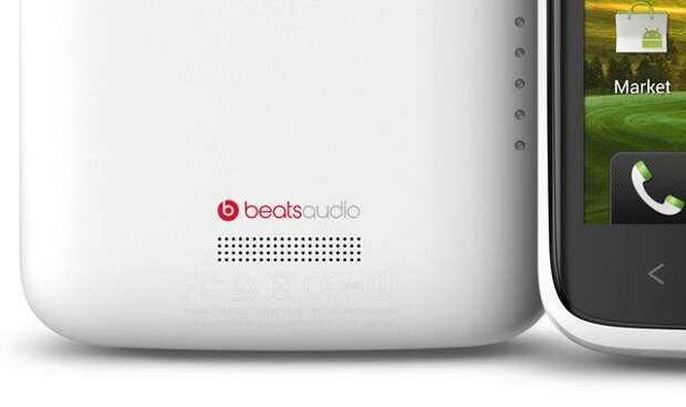 Шильдик Beats Audio на смартфоне HTC
