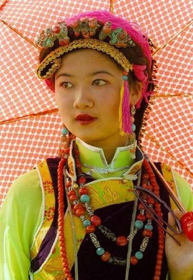 Тибет, украшения, бусины Дзи