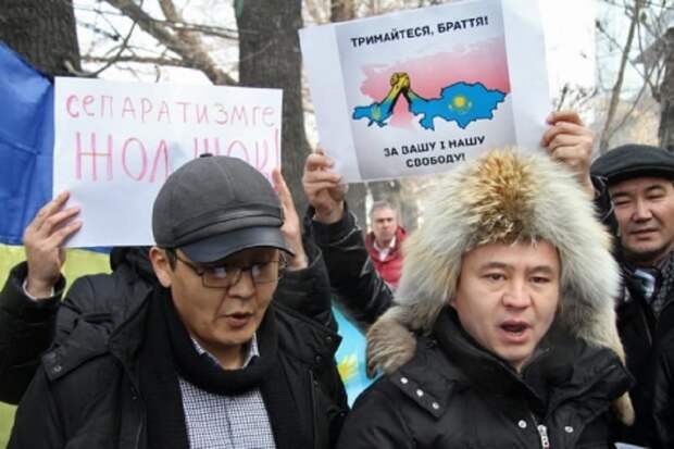 Фашизация на украинский манер: что происходит в Казахстане