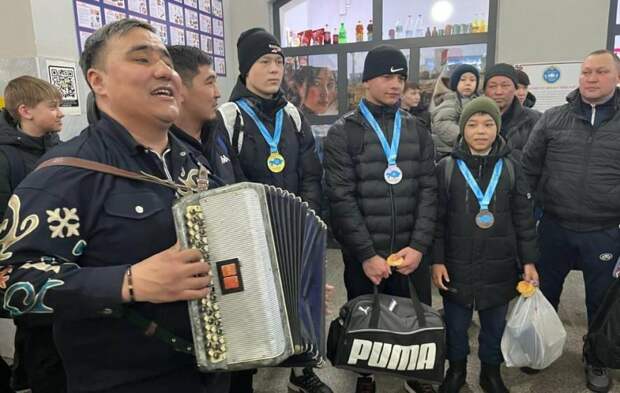 Карагандинские борцы завоевали три медали на чемпионате Казахстана