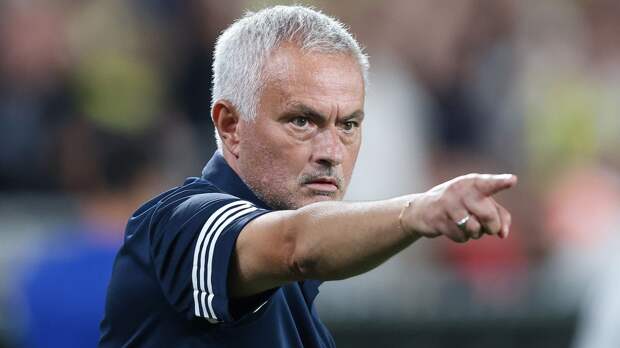 Моуринью: «Уход Аморима из «Манчестер Юнайтед» — это фактор давления на португальских тренеров»