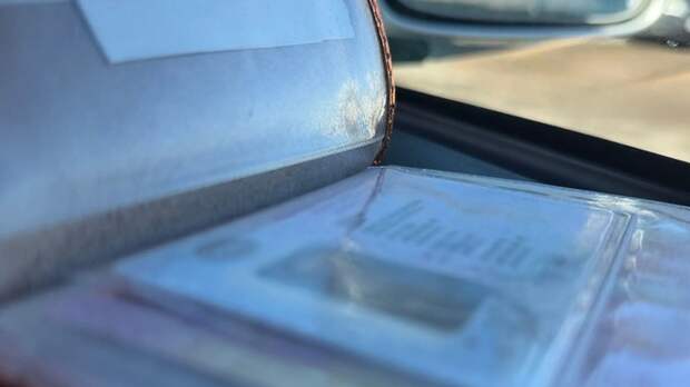 В Бийске водитель напечатал права на принтере, но попался полицейским