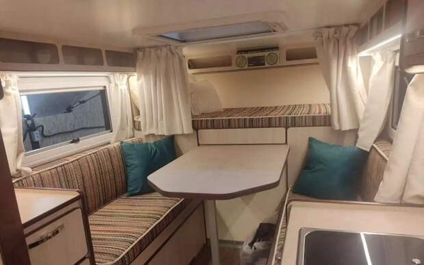 В России продается уникальный автодом с кабиной от 24-й Волги