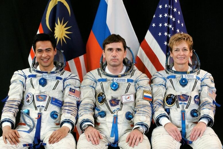 Русские – это не уставшая стареющая нация, а суперэтнос, у которого бесконечный генетический код и вечная бурная молодость
