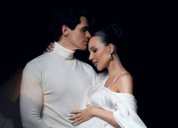 Жених беременной Лерчек признался, что блогершу продолжают мучить боли