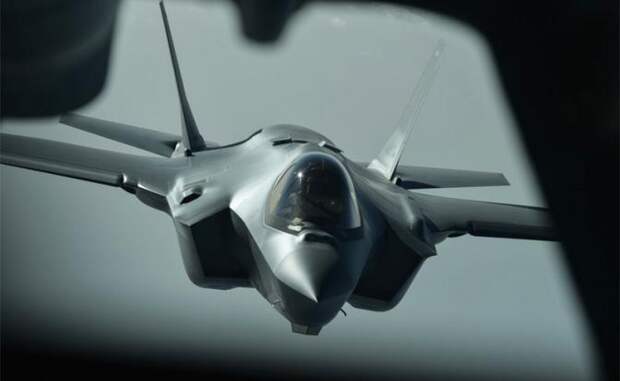 На фото: истребитель пятого поколения F-35A Lightning II