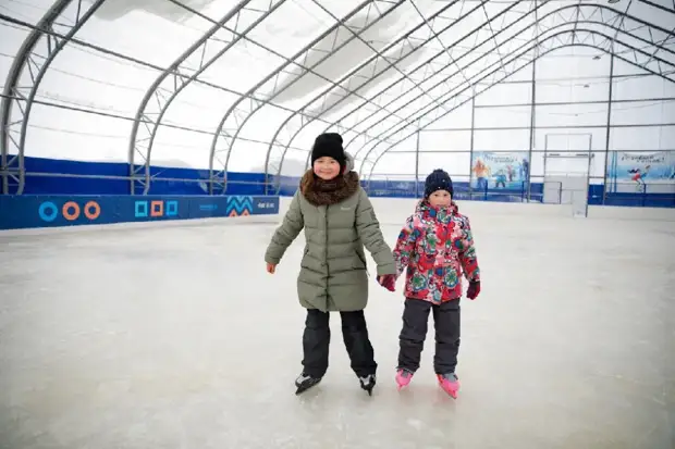 В поселке Новый Порт построили новые дома, дороги и детские площадки
