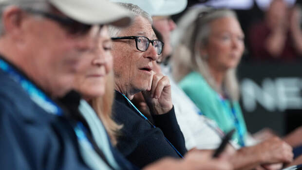 Билл Гейтс признался в супружеской измене с женщинами из России