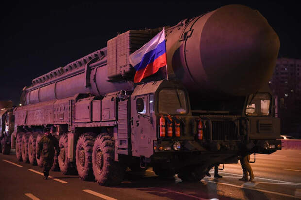Россия заготавливает ракеты для удара по Лондону и Вашингтону – Джонсон