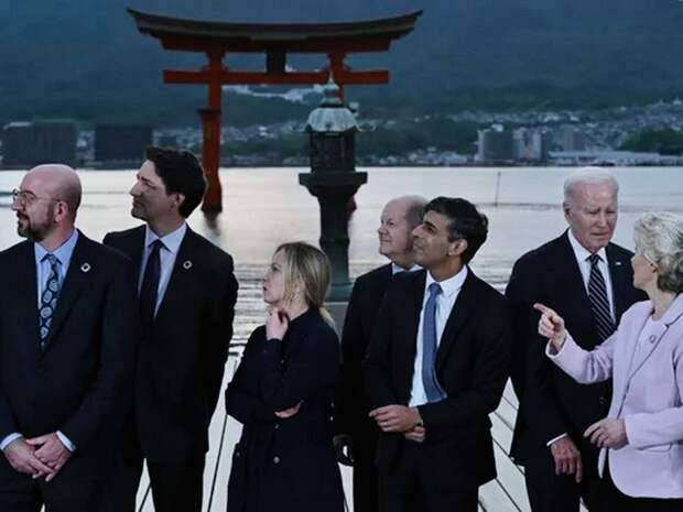 Из открытых источников в интернете. Западные лидеры на G7.