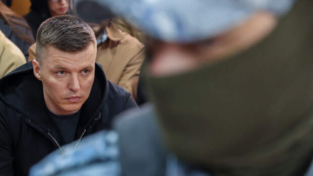 SHOT: Артема Чекалина приговорили к 7 годам колонии и штрафу на 194,5 млн рублей