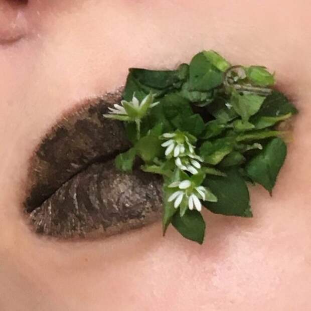 Новый хит летнего сезона — кудрявые ресницы. Как вам?