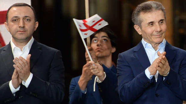 Фото: Максим Поляков / Коммерсантъ📷Ираклий Гарибашвили (слева) и Бидзина Иванишвили