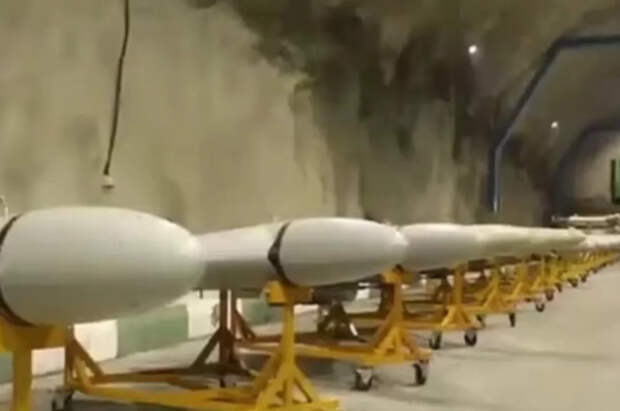 Появилось фото огромного подземного хранилища Ирана, заполненного ракетами