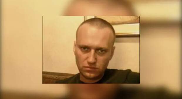 Брошенный в тюрьму Навальный рискует попасть в ШИЗО из-за слабой команды ФБК