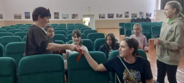 В Абадзехском доме культуры стартовала акция "Георгиевская лента"