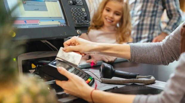 По всему Крыму стал доступен выездной сервис банка ВТБ