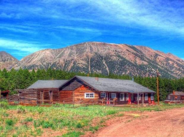 most haunted houses ghost town